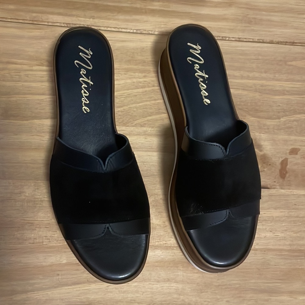 NWT Free Shipping Matisse leather + suede sandals - Size 8.0 M